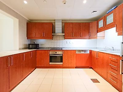 Premium Furnished 1BR with Balcony | Porto Arabia