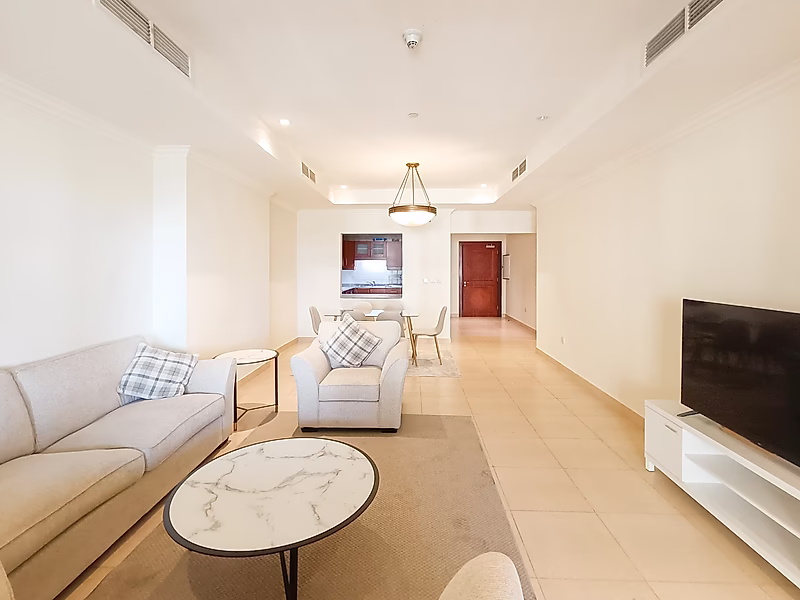 Premium Furnished 1BR with Balcony | Porto Arabia - Photo 7