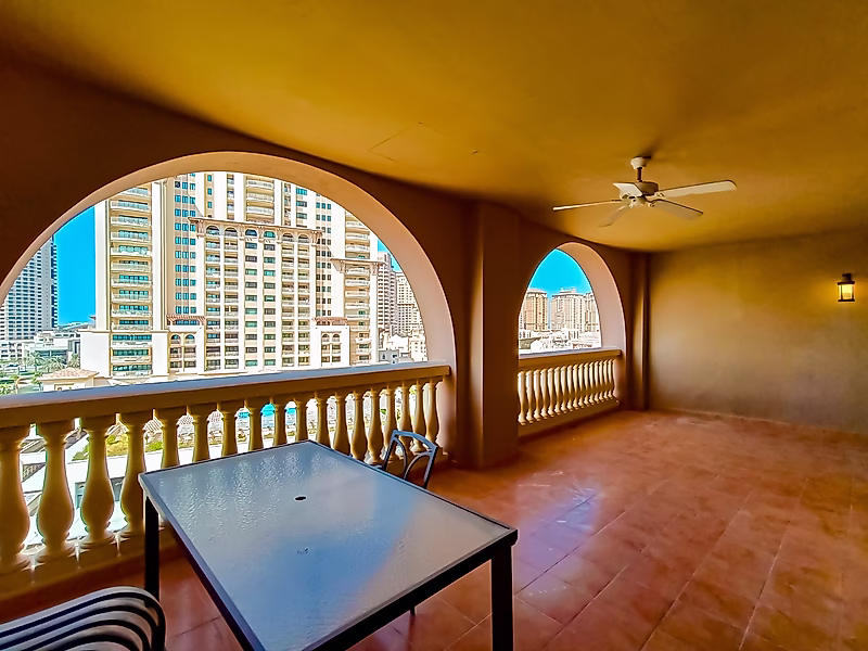 Premium Furnished 1BR with Balcony | Porto Arabia - Photo 1