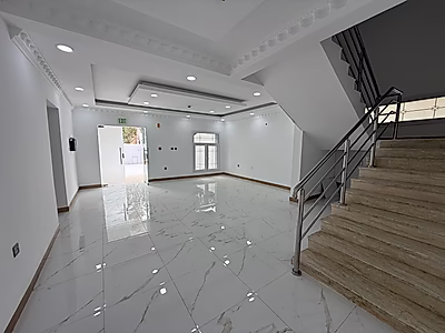 Premium 1200 Sqm Commercial Villa for rent