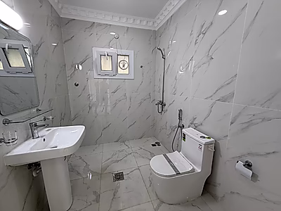 Premium 1200 Sqm Commercial Villa for rent