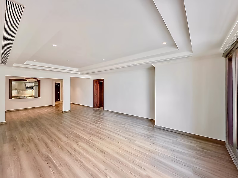 Best Price in Porto Arabia | Large 1BR with Balcony in Premium Tower - Photo 2