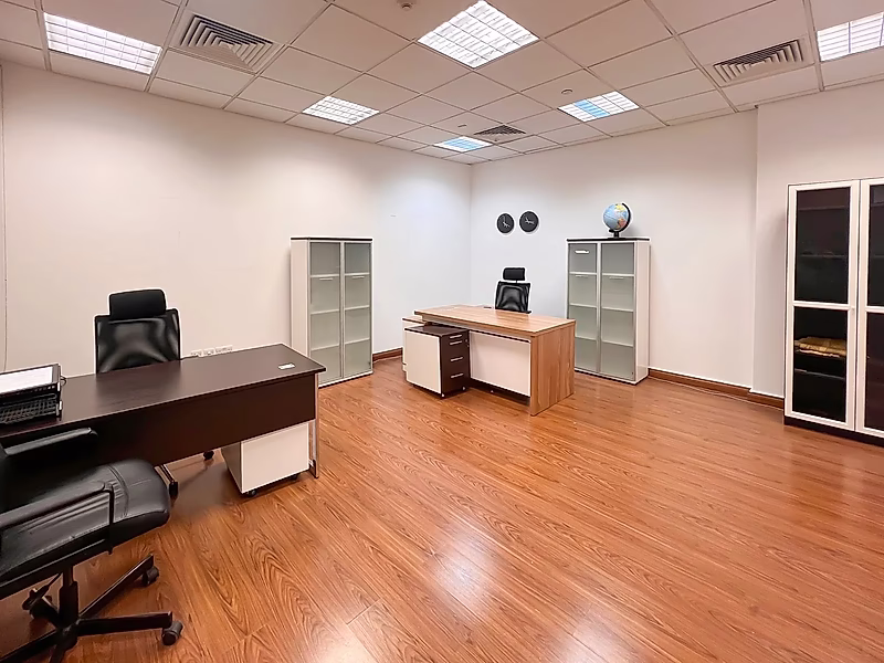 38 SQM Office space in Al Sadd - Photo 4