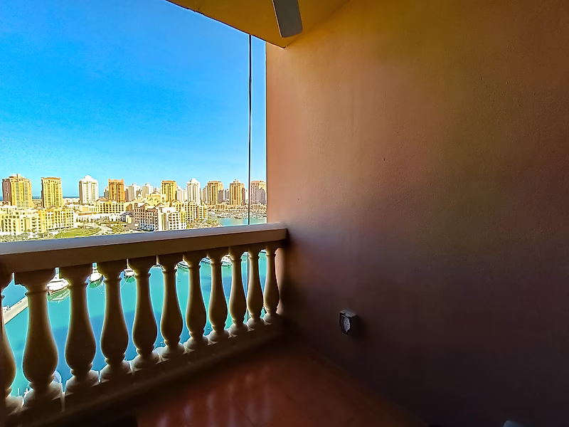 FULL MARINA | FURNISHED 1 BEDROOM | PORTO ARABIA - Photo 10