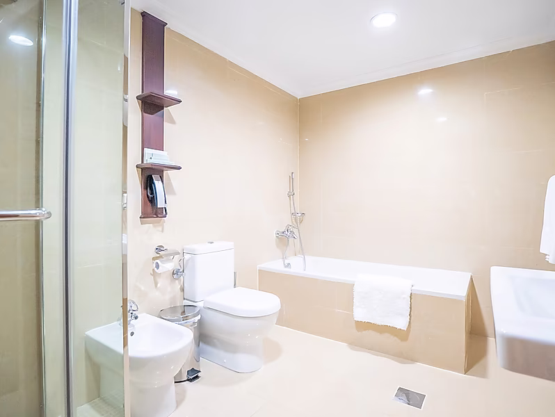 LUXURIOUS 3BR+MAID FURNISHED APARTMENT | WEST BAY - Photo 13