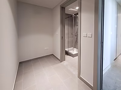 1-Bedroom Fully Furnished Apartment in a Prime Porto Arabia Tower