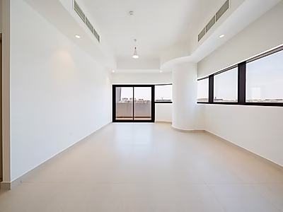 ملاذ أنيق بغرفتي نوم مع إطلالات بحرية