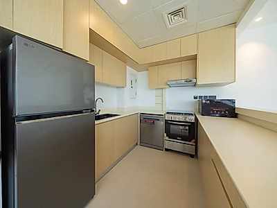 ملاذ أنيق بغرفتي نوم مع إطلالات بحرية