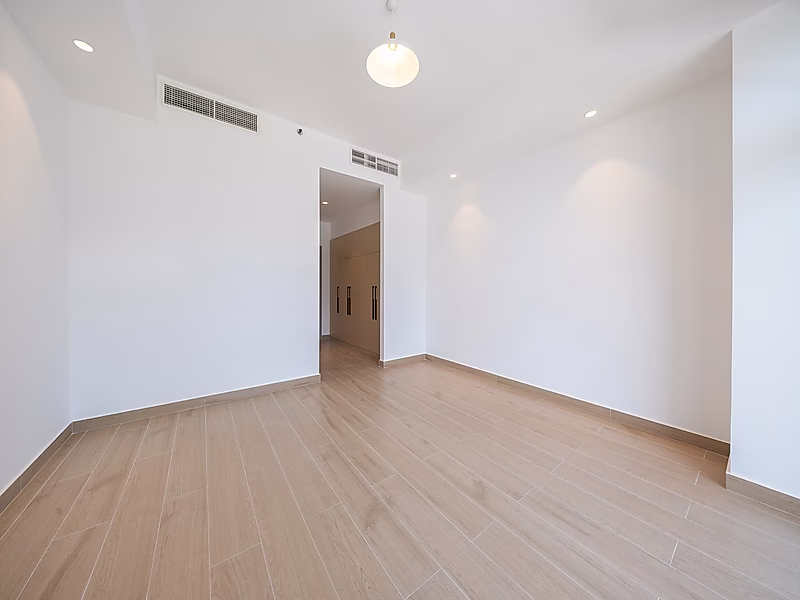 SPECIAL OFFER! BRAND NEW 3-BR + MAID APARTMENT | WATERFRONT - Photo 10