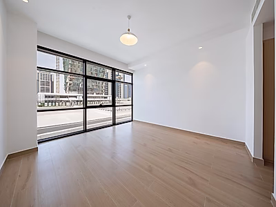 BRAND NEW! 4BR + M DUPLEX APARTMENT | WATERFRONT