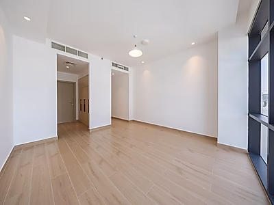 BRAND NEW! 4BR + M DUPLEX APARTMENT | WATERFRONT