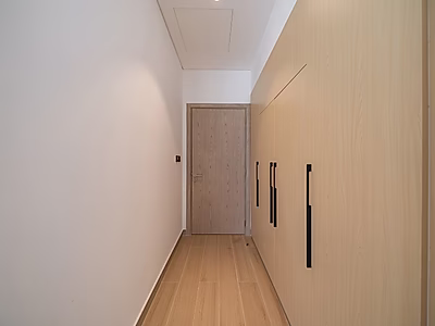 ملاذ أنيق بغرفتي نوم مع إطلالات بحرية