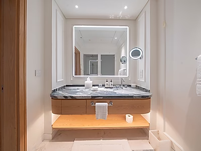Luxurious 2BR + maid with Sea Views