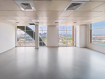 Corner Office with Sea & City Views | Al Corniche
