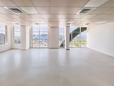 Corner Office with Sea & City Views | Al Corniche