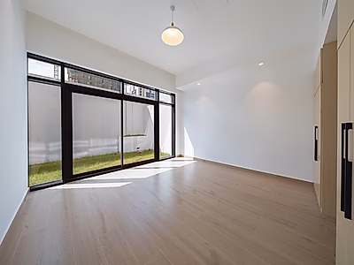 BRAND NEW! 3BR + M DUPLEX APARTMENT | WATERFRONT