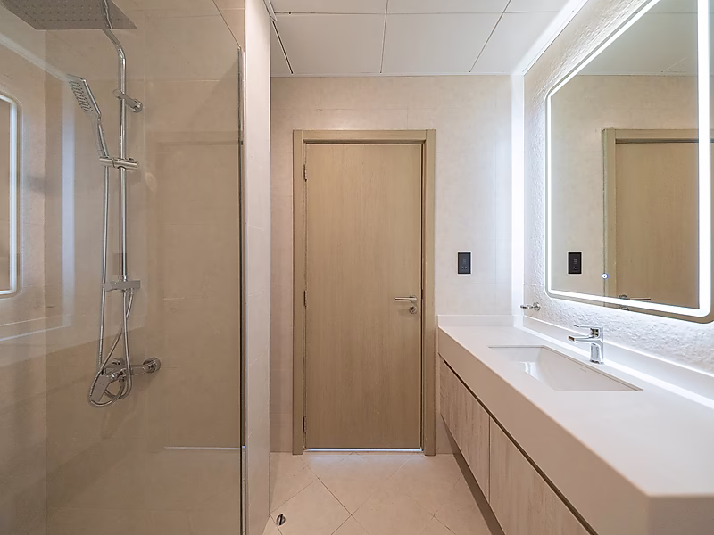 BRAND NEW! 3BR + M DUPLEX APARTMENT | WATERFRONT - Photo 12
