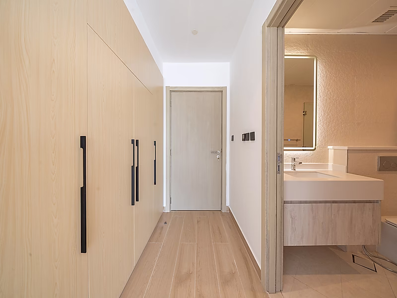 BRAND NEW! 3BR + M DUPLEX APARTMENT | WATERFRONT - Photo 13