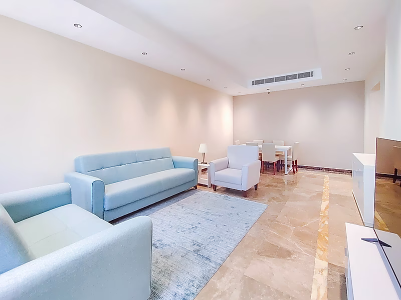 BILLS INCLUDED! STUNNING 3BEDROOM | FURNISHED - Photo 2