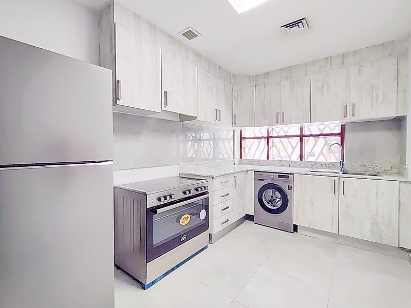 BILLS INCLUDED! STUNNING 3BEDROOM | FURNISHED - Photo 4