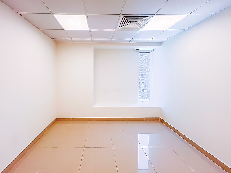 Fully Fitted 191 SQM Office |Rare Opportunity | West Bay - Photo 4