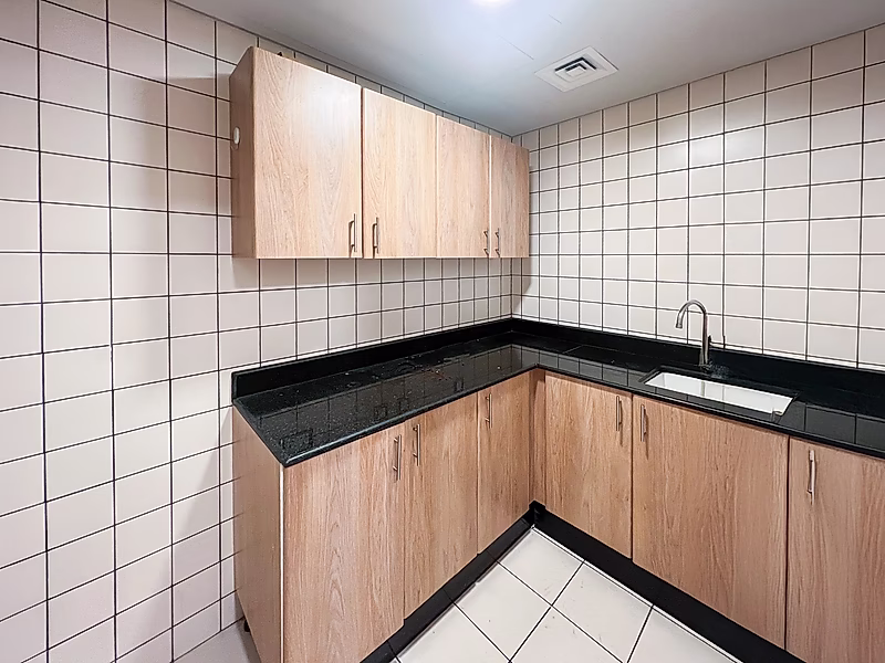 Fully Fitted 191 SQM Office |Rare Opportunity | West Bay - Photo 7