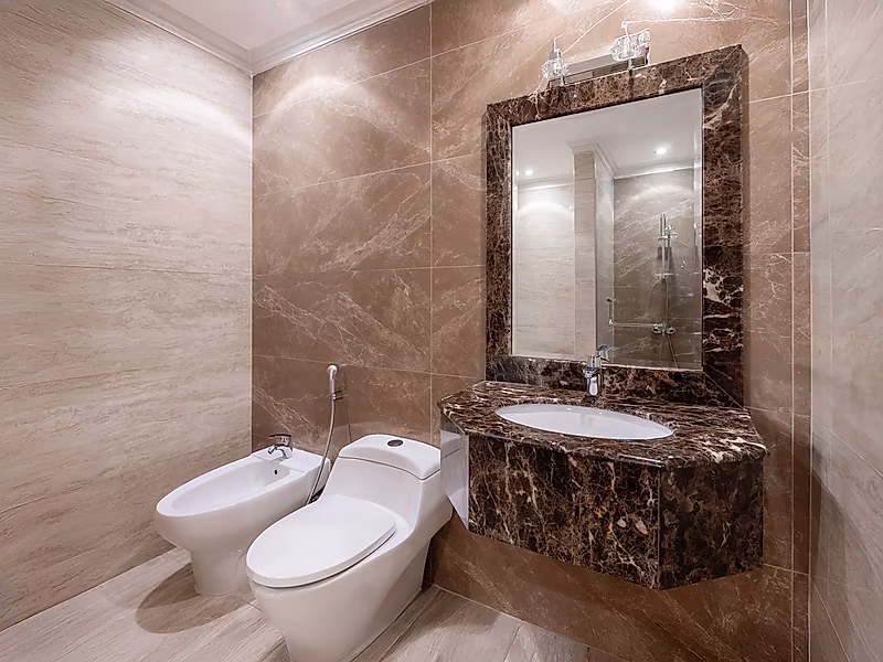 Luxury 5BR Penthouse + Maid’s Room for Sale | Porto Arabia | Stunning Marina View - Photo 9