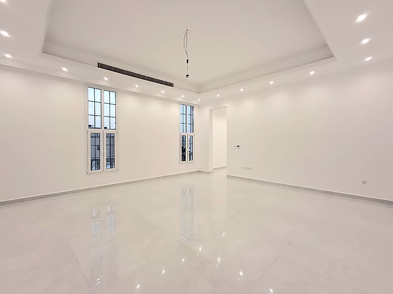 Luxury Villa with Palace-Level Finishing – Exceptional Living Experience - Photo 14