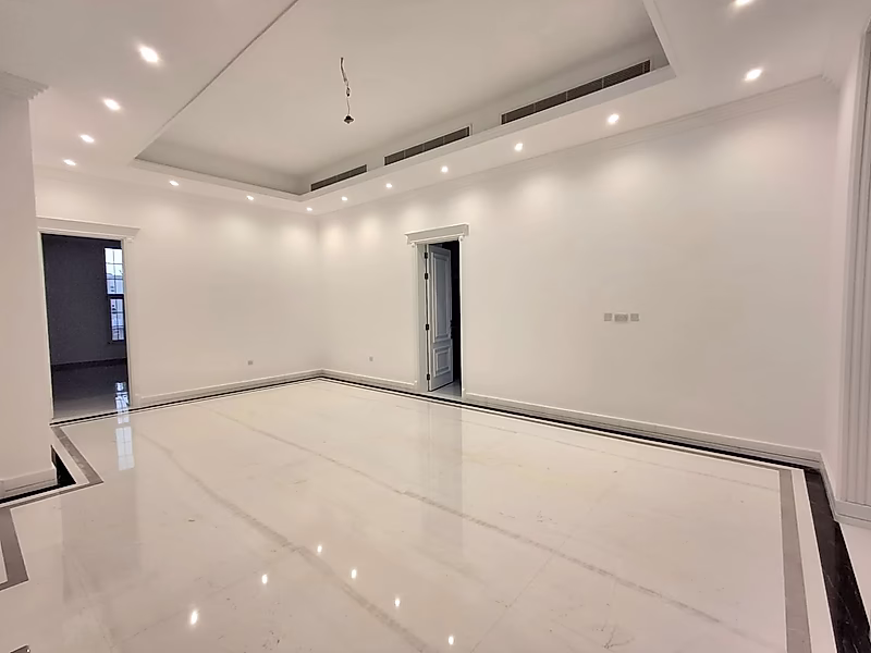 Luxury Villa with Palace-Level Finishing – Exceptional Living Experience - Photo 19