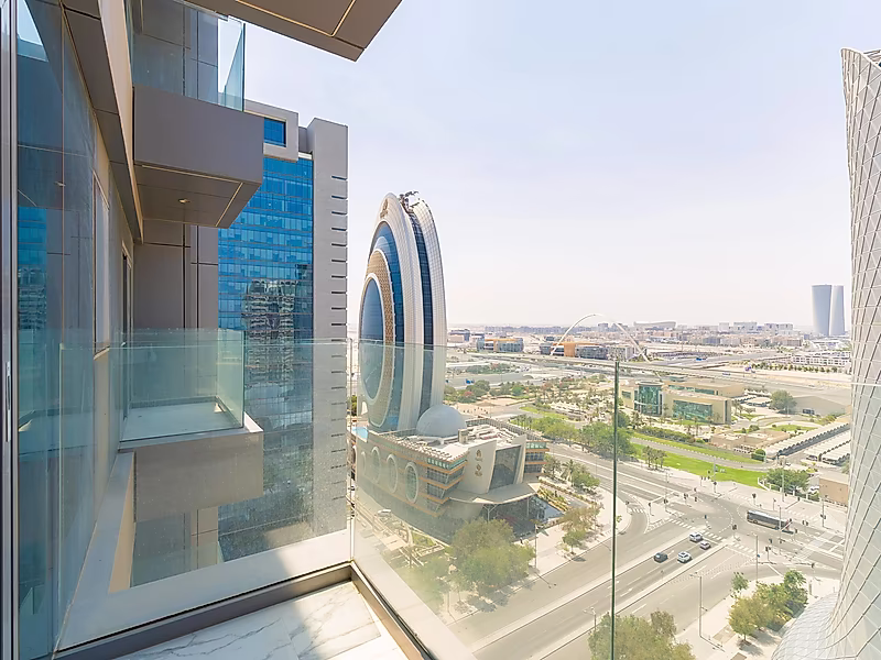 Luxurious 2BHK Apartment for Sale in Lusail Marina | High Floor | Fully Furnished | 5-Year Payment Plan - Photo 1