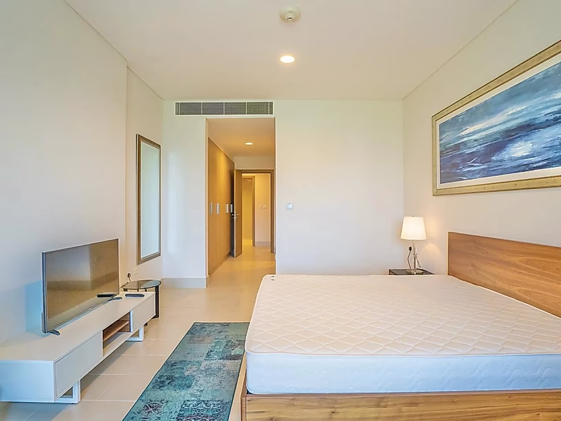 BILLS INCLUDED | FURNISHED 1BR APARTMENT | THE PEARL - Photo 7