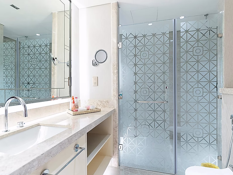 HOT DEAL IN ST. REGIS MARSA ARABIA | LUXURIOUS 2+MAID | HIGH FLOOR - Photo 14