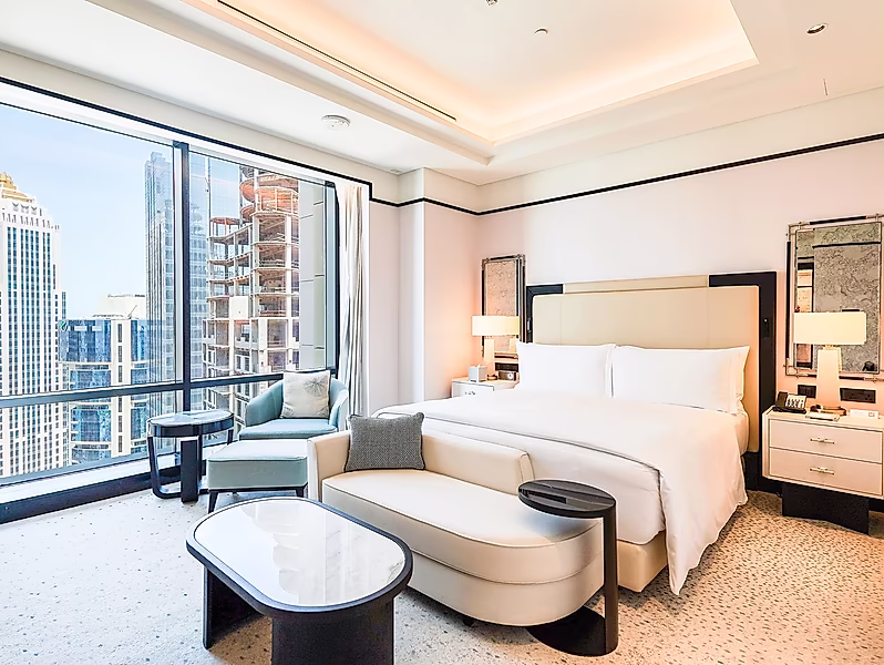 BILLS ON US! | SERVICED STUDIO APARTMENT IN WEST BAY - Photo 1