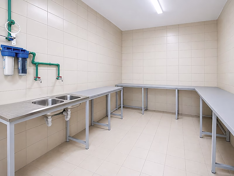 Labor Camp for Rent Urgent! – Industrial Area - Photo 4