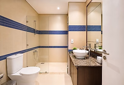Amazing 2 Bedroom Sea View Apartment | Porto Arabia Tower | Freehold | Title Deed Ready