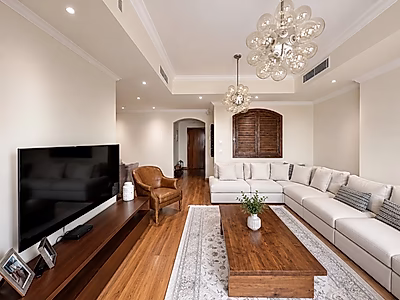 Fully Furnished Luxury Apartment in the Heart of Porto Arabia