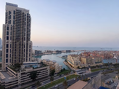Fully Furnished Luxury Apartment in the Heart of Porto Arabia