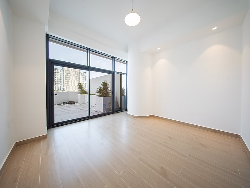 BRAND NEW 1-BR + OFFICE W/ BALCONY | WATERFRONT - Photo 3