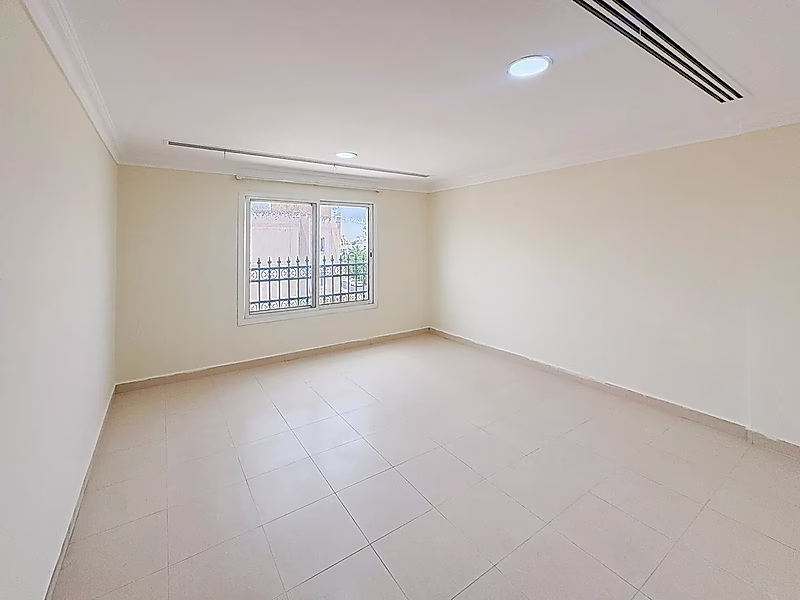 EXQUISITE 4-BEDROOM RESIDENCE WITH LUXURIOUS SPACES - Photo 2