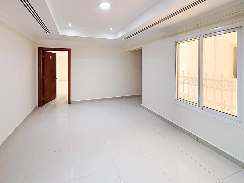 EXQUISITE 4-BEDROOM RESIDENCE WITH LUXURIOUS SPACES - Photo 4