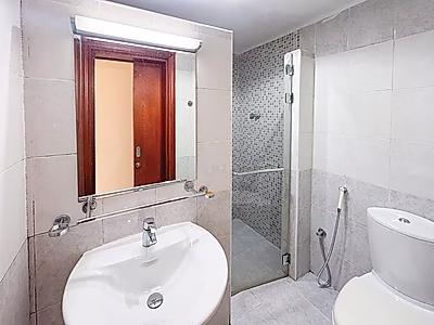 EXQUISITE 4-BEDROOM RESIDENCE WITH LUXURIOUS SPACES
