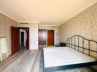 MARINA VIEW! LAVISH 2-BEDROOM APARTMENT | PORTO