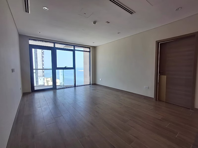 Luxury Apartment | Stylish Living Spaces - Photo 2