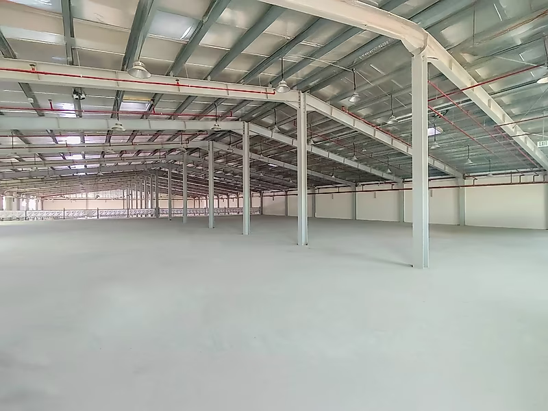 PRIME LOCATION || BRAND NEW WAREHOUSE || OFFICES || SHOWROOM || ROOMS - Photo 5