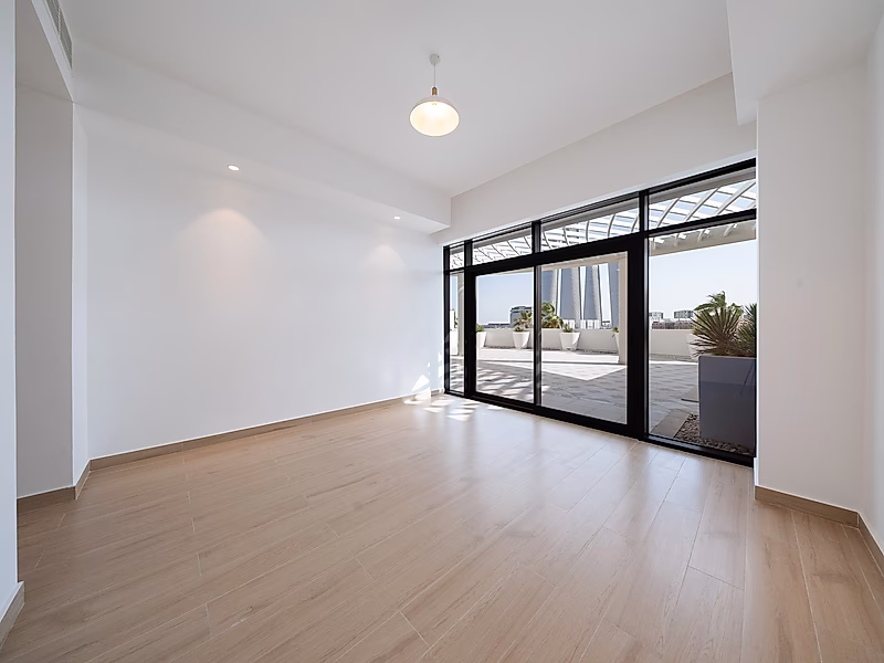 BRAND NEW! UNIQUE 2-BR + MAID | 140 SQM PRIVATE TERRACE - Photo 3