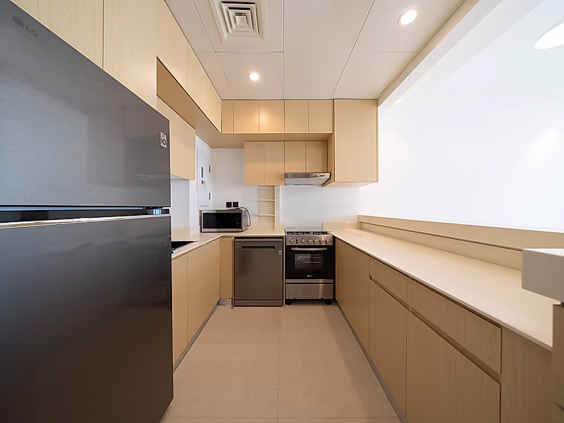 BRAND NEW! UNIQUE 2-BR + MAID | 140 SQM PRIVATE TERRACE - Photo 6