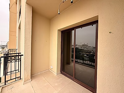 Elegant 3BR Residence Overlooking the Stadium – Fox Hills