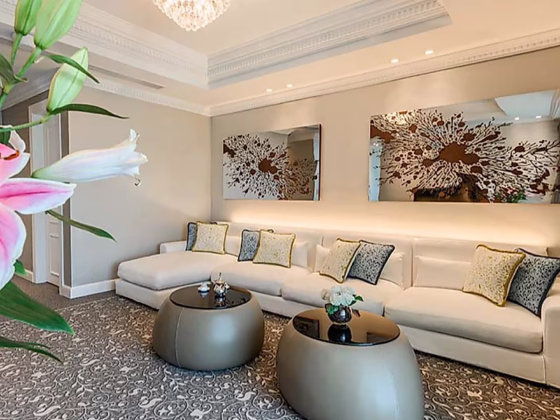 Luxurious 3-Bedroom + Maid Penthouse for Rent in West Bay - Photo 13