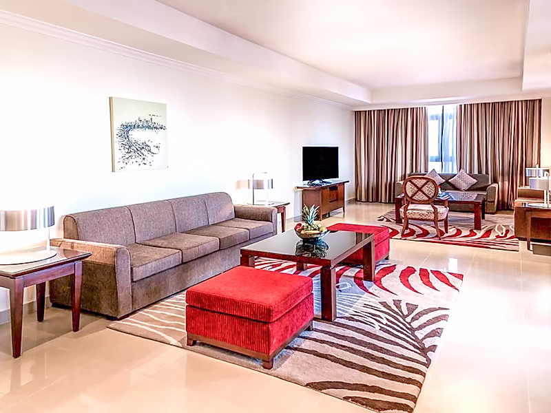 Breathtaking 3BR + Maid Penthouse in Porto Arabia | The Pearl-Qatar - Photo 2