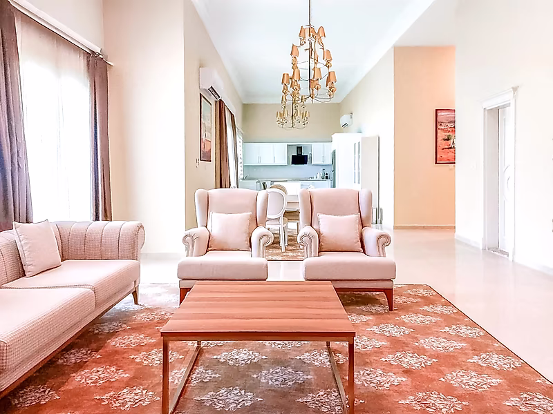 Tradition Meets Comfort | Furnished 3BR Townhouse - Photo 10
